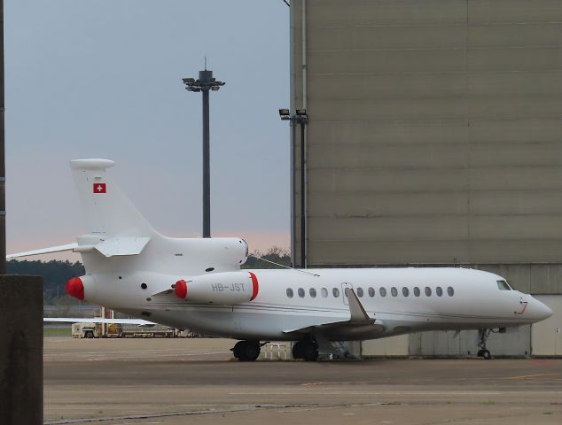 Dassault Falcon 7X (HB-JST) - Photo taken on Apr 08, 2023.