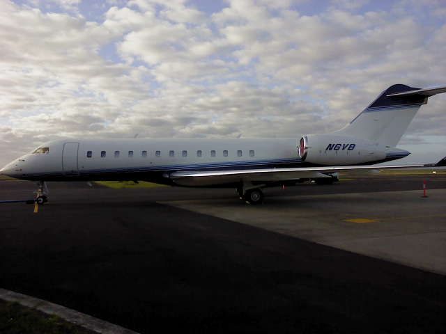 Bombardier Global Express (N6VB) - NZAA