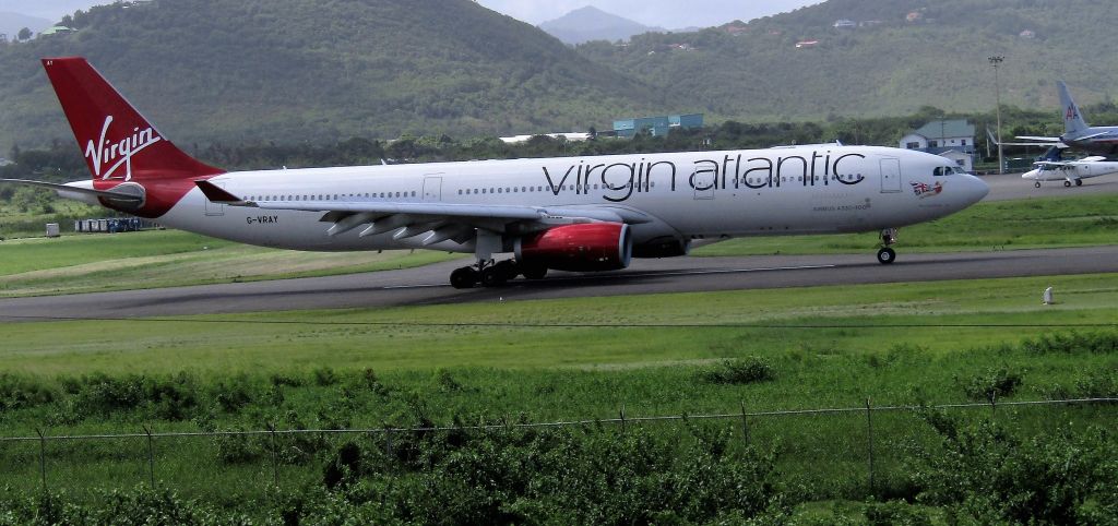Airbus A330-300 (G-VRAY)