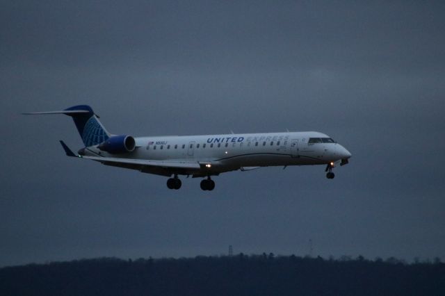 Canadair Regional Jet CRJ-700 (N511GJ)