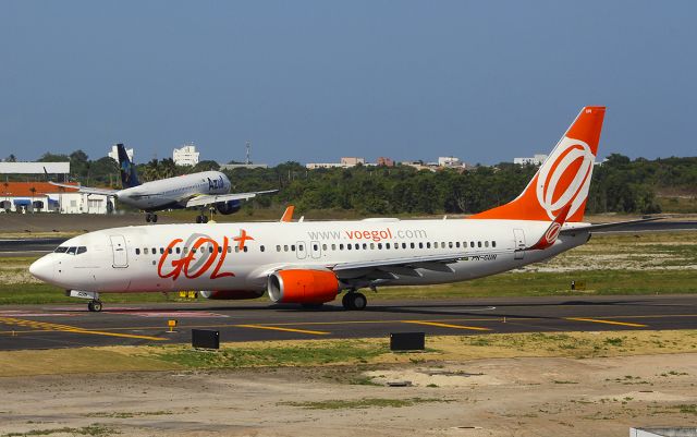 Boeing 737-800 (PR-GUN)