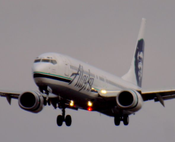 Boeing 737-900 (N307AS)