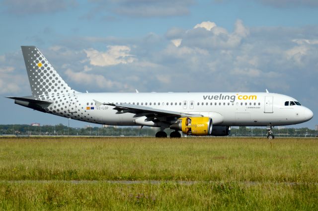 Airbus A320 (EC-LOP)