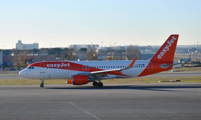 Airbus A319 (G-EZPE) - EasyJet Airbus A319-111 G-EZPE in Madrid