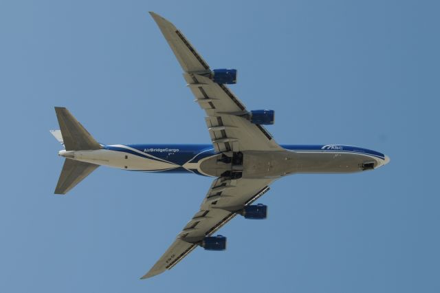 BOEING 747-8 (VQ-BLR) - Coming in to hot & high & now, executing a go-around. Landing 10-C at KORD on Tuesday, 08-11-15.