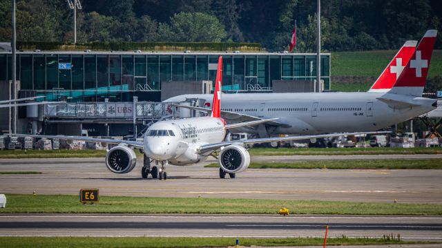 Embraer E190-E2 —
