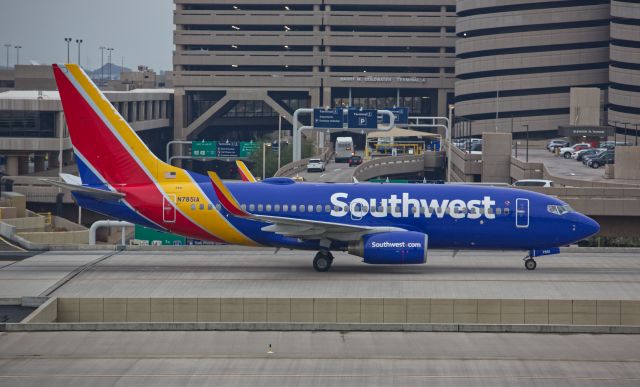 Boeing 737-700 (N7851A)