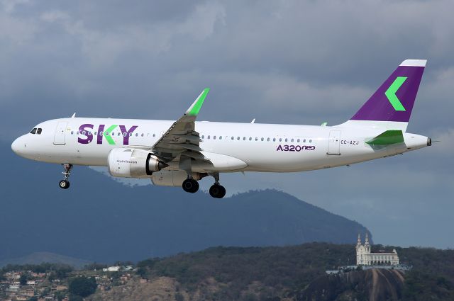 Airbus A320 (CC-AZJ)
