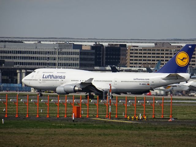 Boeing 747-400 (D-ABVU)