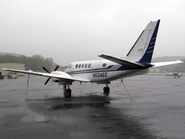 Beechcraft King Air 100 (N6045S)