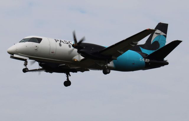 C-FJEP — - Pascan Aviation a son approche finale pour la piste 25 a CYGR 