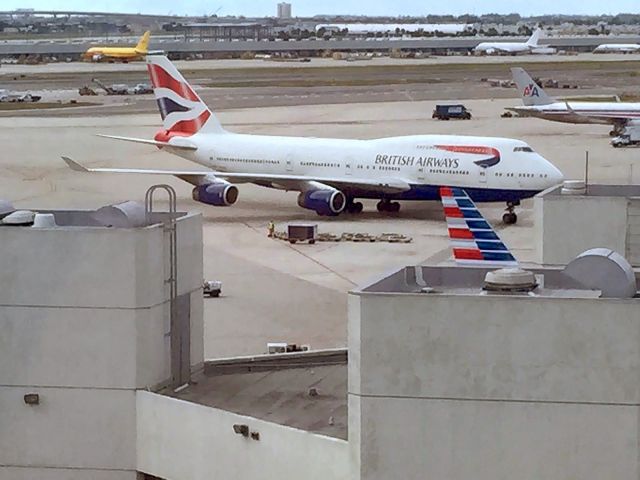 Boeing 747-400 (G-CIVB)