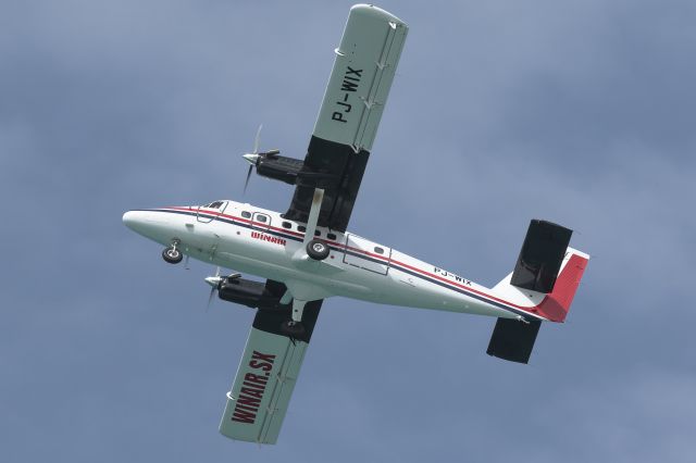 De Havilland Canada Twin Otter (PJ-WIX)