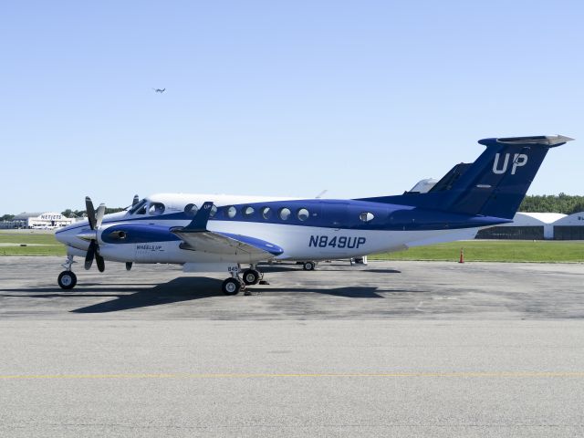 Beechcraft Super King Air 300 (N849UP) - A successful company. 10 JUN 2016.