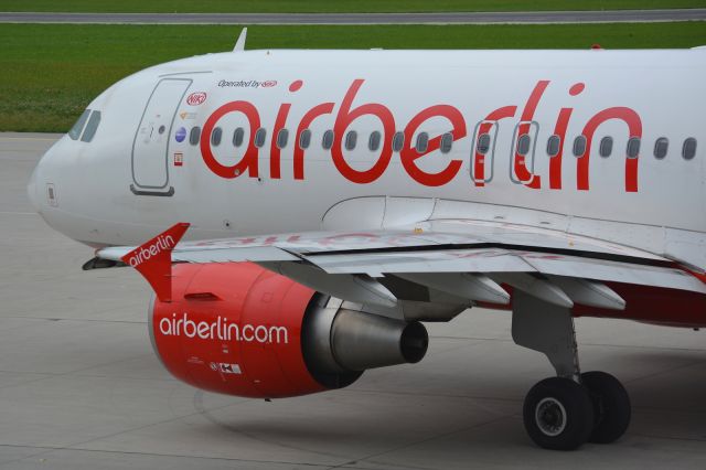Airbus A319 (OE-LND)