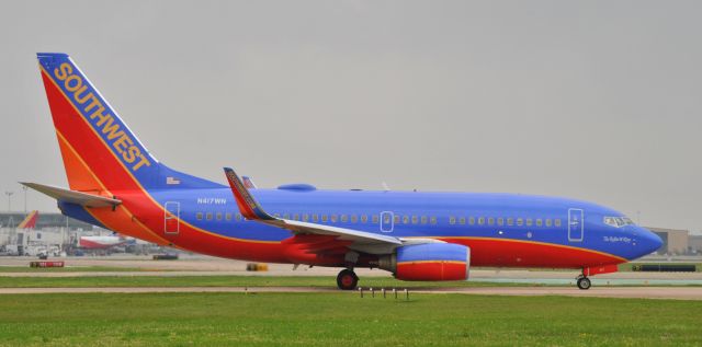 BOEING 737-300 (N417WN) - The Rollin W. King