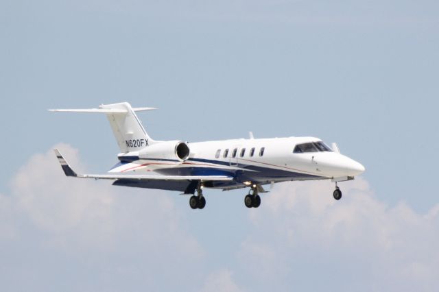 Learjet 40 (N620FX) - Business Jet Solutions Flight 620 (N620FX) arrives at Sarasota-Bradenton International Airport following a flight from Miami International Airport