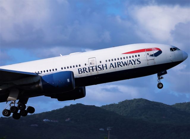 Boeing 777-200 (G-YMMF)