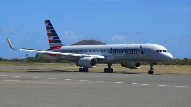 Boeing 757-200 (N173AN)