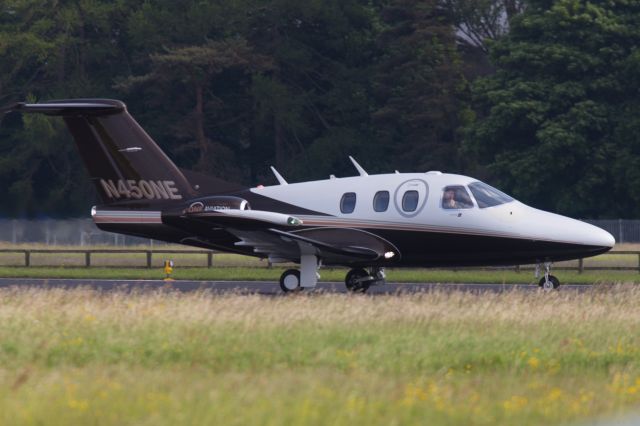 Eclipse 500 (N450NE)