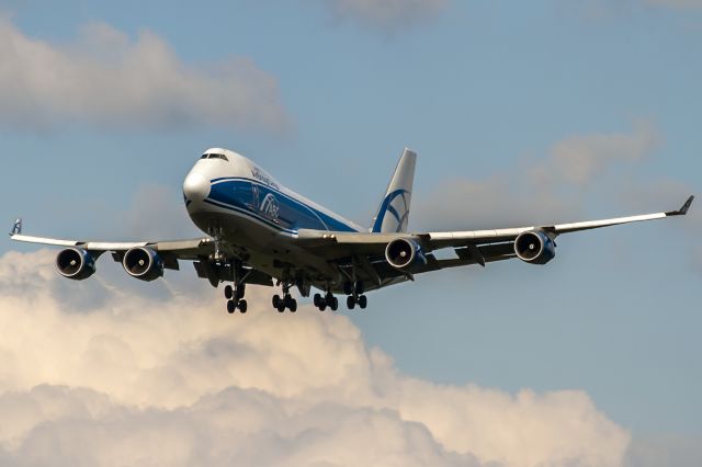 Boeing 747-400 (VQ-BIA)