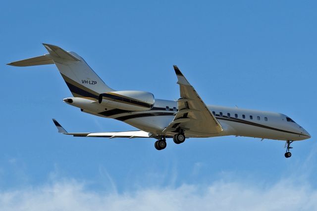 Bombardier Global Express (VH-LZP) - Bombardier Global Express BD-700-1A10 sn 9007. VH-LZP on final runway 06, 03 January 2021