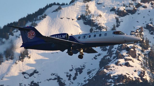 Learjet 31 (N533LM) - N533LM on approach to Juneau