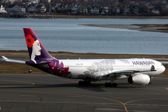 Airbus A330-200 (N382HA)