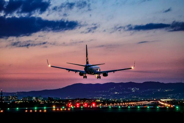 Boeing 737-700 (JA51AN)