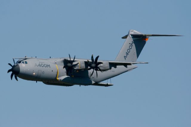 AIRBUS A-400M Atlas (F-WWMS) - Airbus Military A400M Atlas, Solo display, Salon de Provence Air Base 701 (LFMY) Open day 2013