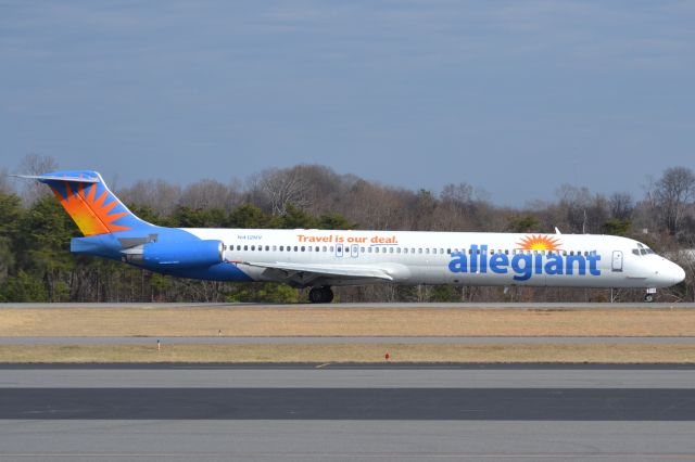 McDonnell Douglas MD-88 (N412NV) - Arriving at KJQF - 2/14/18