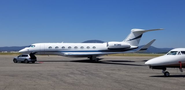 Gulfstream Aerospace Gulfstream G650 (N13MS) - First time catching this Beautiful Gulfstrem G650.