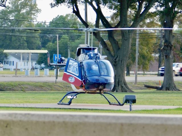 Bell JetRanger (N539AE) - Air Evac 87 at Bolivar Medical Center after Pafford Air One Echo left