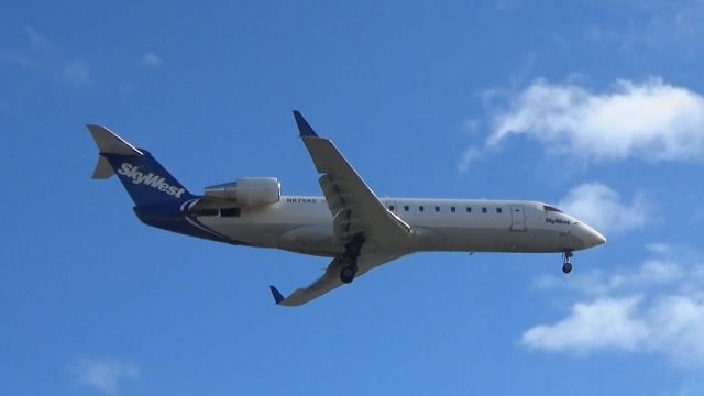 Canadair Regional Jet CRJ-200 (N879AS) - Dont know what operator is using this, could be Alaska possibly...