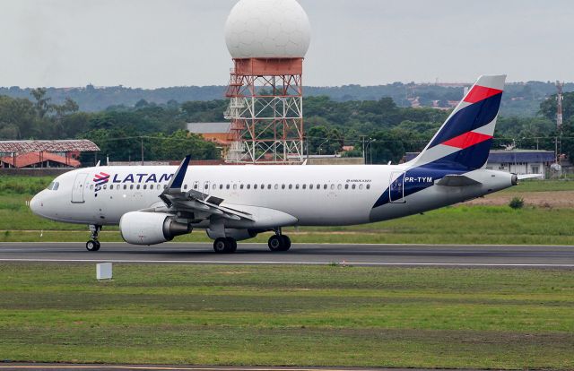 Airbus A320 (PR-TYM)