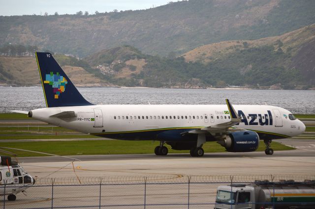 Airbus A320 (PR-YYC)