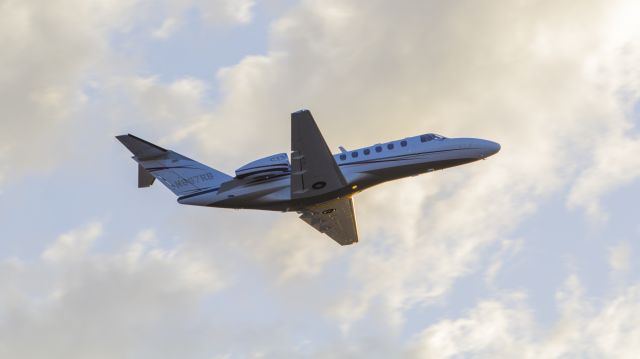Cessna Citation CJ3 (N887RB)
