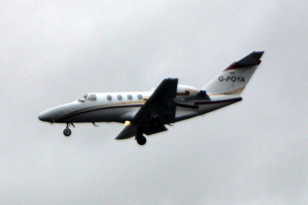 Cessna Citation CJ1 (G-POYA) - Synergy Aviation CitationJet on short finals for rwy 03 on 26-Jan-23 arriving from EGLF as SYG906.