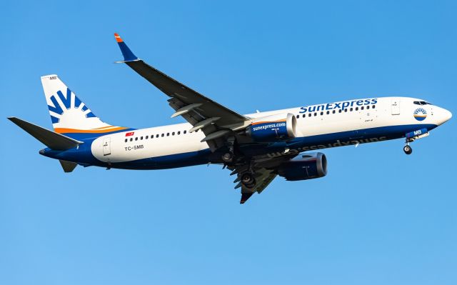 Boeing 737 MAX 8 (TC-SMB)