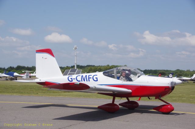 Vans RV-12 (G-CMFG)