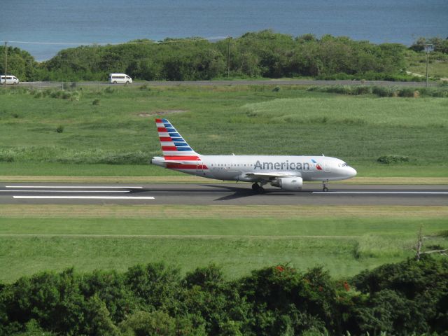 Airbus A319 (N723UW)