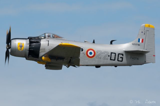 F-AZFN — - ...meeting Evreux France juin 2018br /Douglas AD-4N Skyraiderbr /de lAssociation des Mécaniciens et Pilotes dAvions Anciens