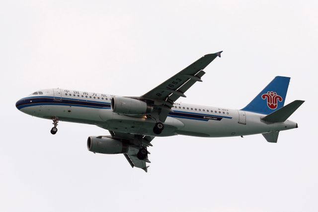 Airbus A320 (B-1653)