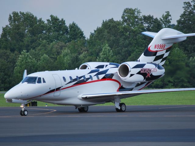 Cessna Citation X (N1JM) - CESSNA FINANCE CORPORATION (NASCAR driver Jamie McMurray) returning from the Brickyard 400 at KJQF. Still wearing the previous registration of N99BB. Thanks to his sponsor (Cessna), hes always the first one to get home. - 7/28/13