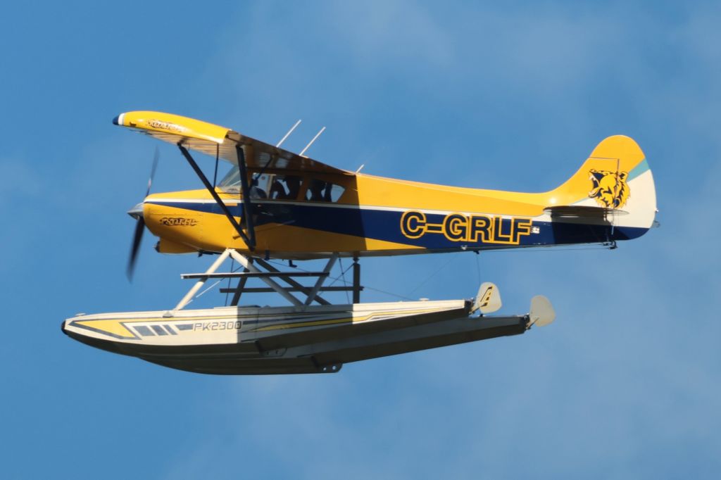 C-GRLF — - C-GRLF Predateur Survolant la ville de Lavaltrie QC. le 30-05-2024 à 15:40