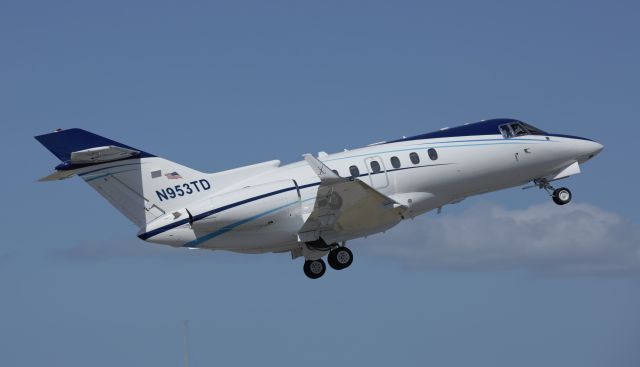 Hawker 800 (N953TD)