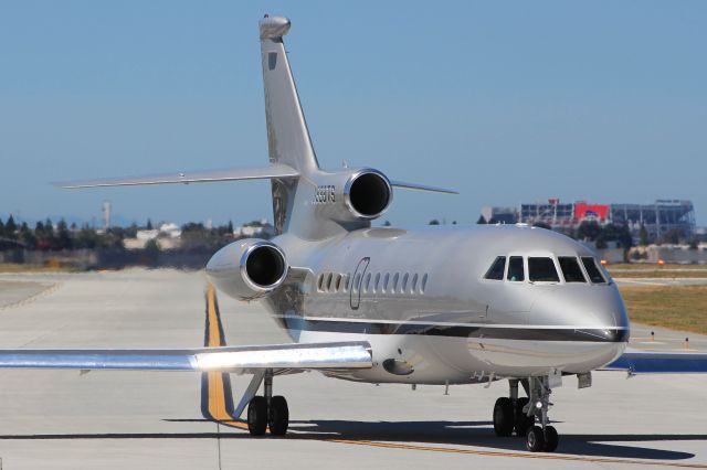 Dassault Falcon 900 (N898TS)