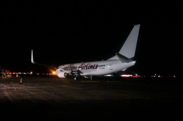 Boeing 737-800 (9Y-SXM)