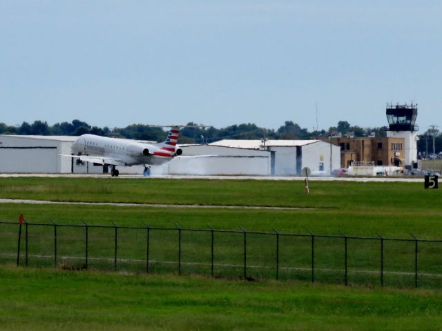 Embraer ERJ-145 (N624AE)