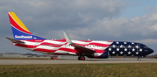 Boeing 737-800 (N500WR) - Freedom One at BUF